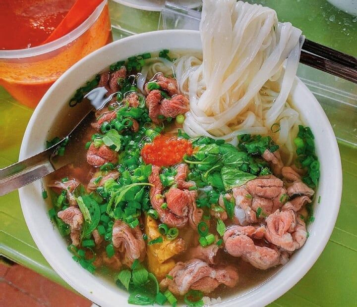 Pho Bo Hanoi is the best cuisine of Hanoi